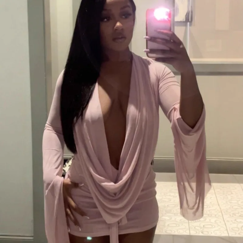 فستان نسائي صيفي قصير بقماش شفاف موديل 2025 مثير بياقة متأرجحة وأكمام طويلة غير منتظمة بدون ظهر ملابس شاطئ للإجازات #1