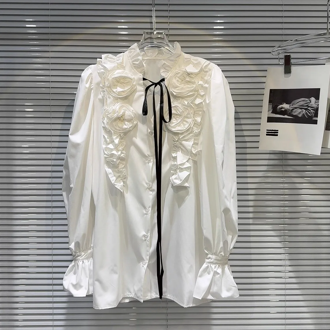 

Французская свободная женская блузка irt 2022, осенняя новая сложенная блузка с 3D цветком и галстуком-бабочкой, длинная блузка из полиэфирного волокна