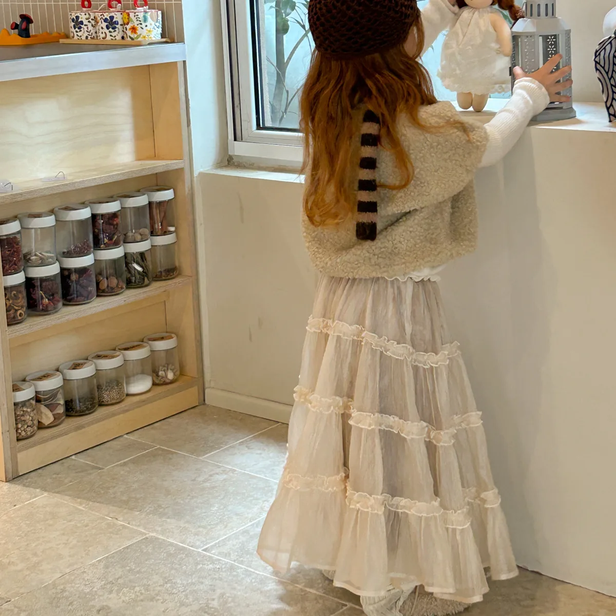 

2025 Autumn and Winter New Girls Chiffon Lace Skirt Skirt Autumn and Winter Design Sense Versatile White Skirt