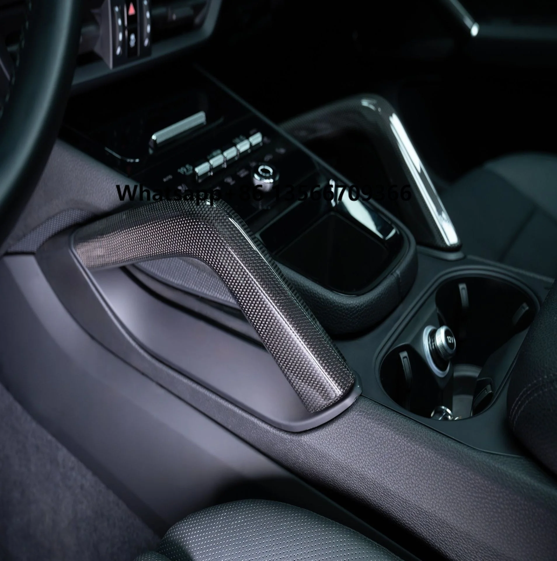 

Wholesale Scratch Resistant Carbon Fiber Door Handle Shell High Rigidity Carbon Fiber Car Handle Auto Parts for 18-25 Cayenne