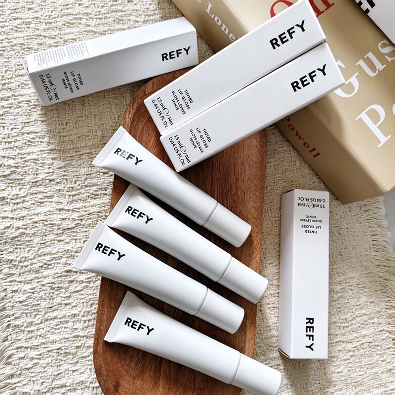 Hot Selling REFY Lipstick with High Gloss Mirror Finish Moisturizing and Non Sticky Nourishing Lips Lip Gloss Makeup Products