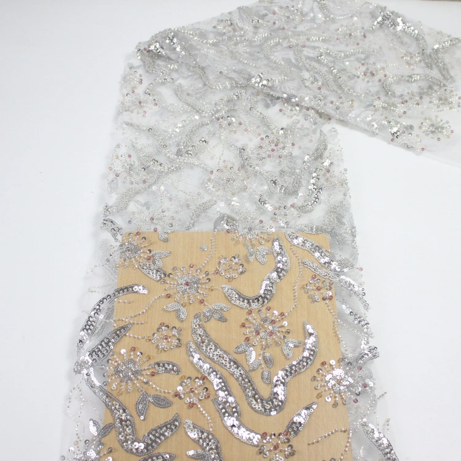 

Clothing Designer Fabric Pearl Embroidery High-End Embroidered Cloth Sequined Cheongsam