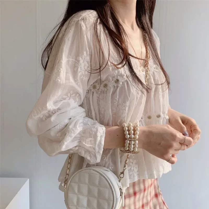 2024 New Fashion Lace Korean Floral V-neck Women Blouse Flare Long Sleeve Solid Color Casual Ladies Tops Spring Autumn 13037