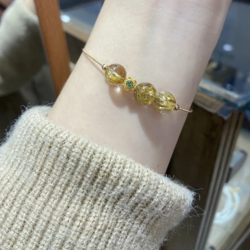 

Natural Gold Rutilated Quartz Crystal Bracelets for Women Female Magnet Fashion Jewelry