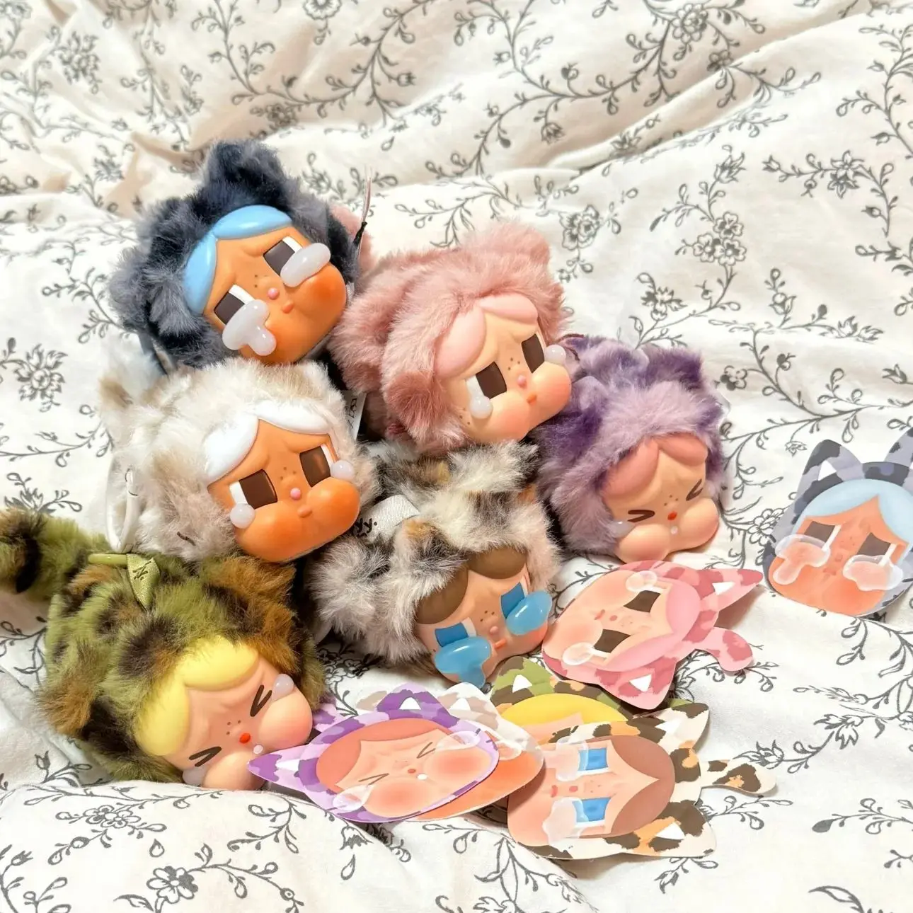 

POP MART CRYBABY Wild but Cutie Series - Vinyl Plush Pendant Original Blind Box Mystery Box Guess Bag Toys Doll Anime Figure