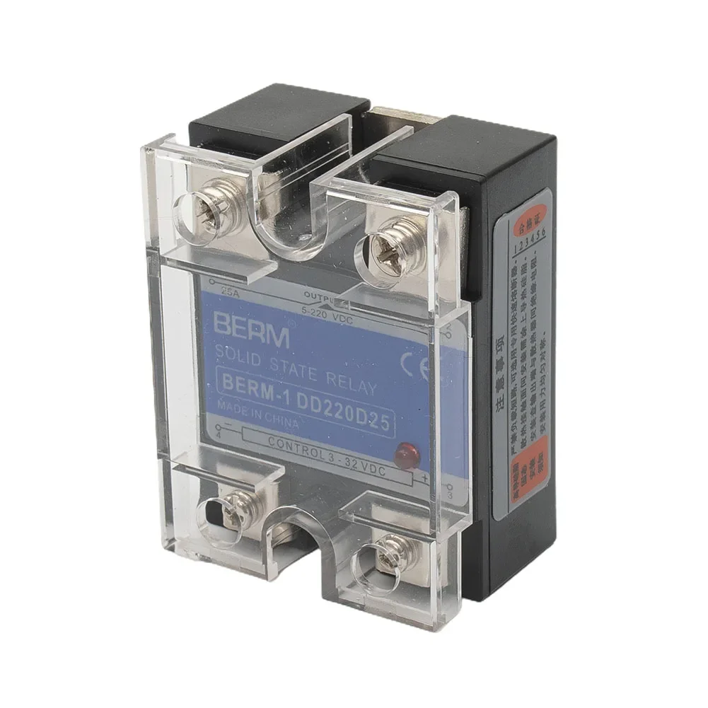 Reliable 25A Solid State Relay DC DC Input With Low Conduction Leakage Current And Insulation Resistance Of 500MΩ/ 500VDC