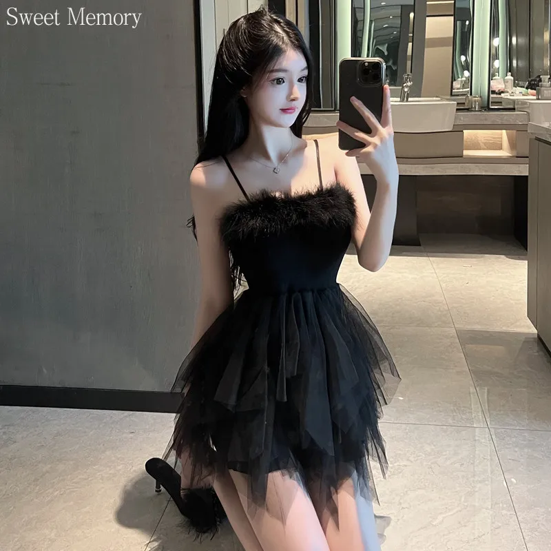 J054 2023 gaun koktail pendek hitam model A-line jaring jala Tulle seksi musim panas gaun Prom wanita tali bulu halus putri anak perempuan