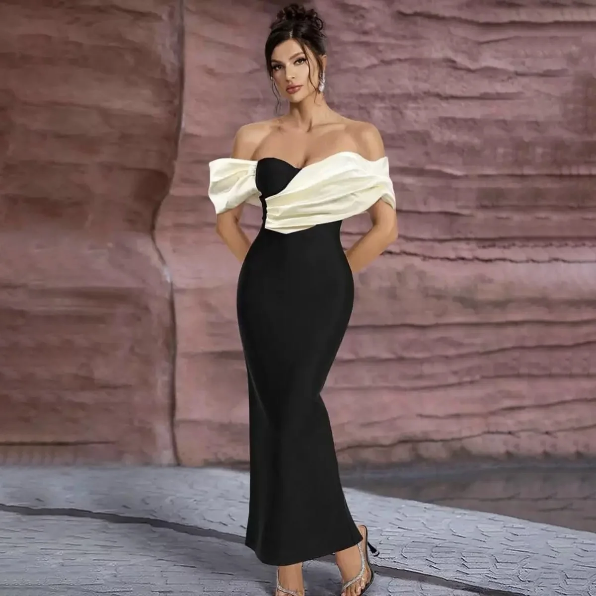

Sexy Shoulder Bared Strapless Gown with Color Block Pleated Belted Wrap around Skirt for Banquet High Waist Ball Gown Dress