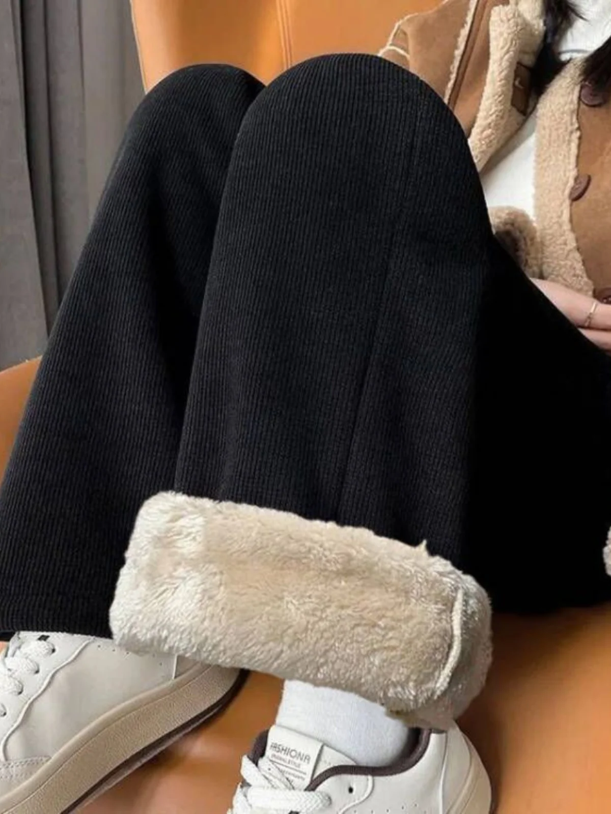 Winter Fleece-lined Wide-Leg Pants Women High Waist Drape Thick Warm Casual Slimming Loose Mop Autumn and Winter Straight Pants