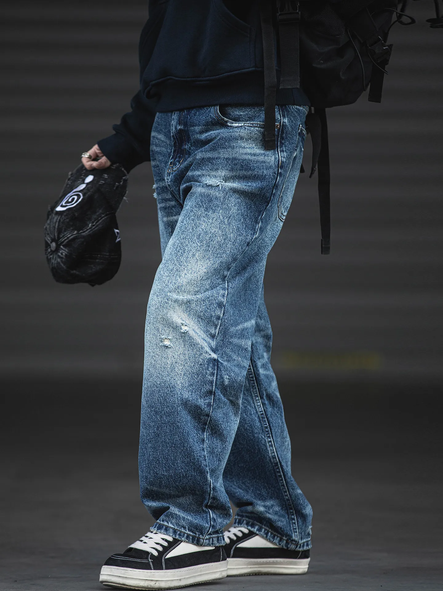 Mens Heavyweight Stone Washed Jeans Vintage American Distressed Ripped Denim Pants Loose Straight Fit Cotton Streetwear Blue