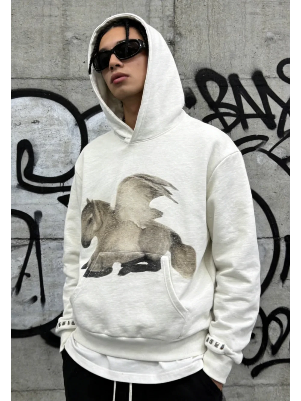 

Толстовка в американском ретро-стиле с уникальным принтом, длинными рукавами, теплая, повседневная, универсальная, в стиле уличной моды.