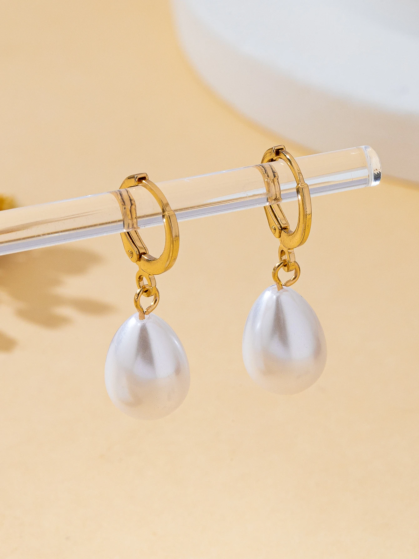 Gold Waterdrop Pearl Hoop Dangle Earrings for Women, Classic Teardrop Pearl Clip-On Earrings, Minimalist Everyday Office Wedding Earrings