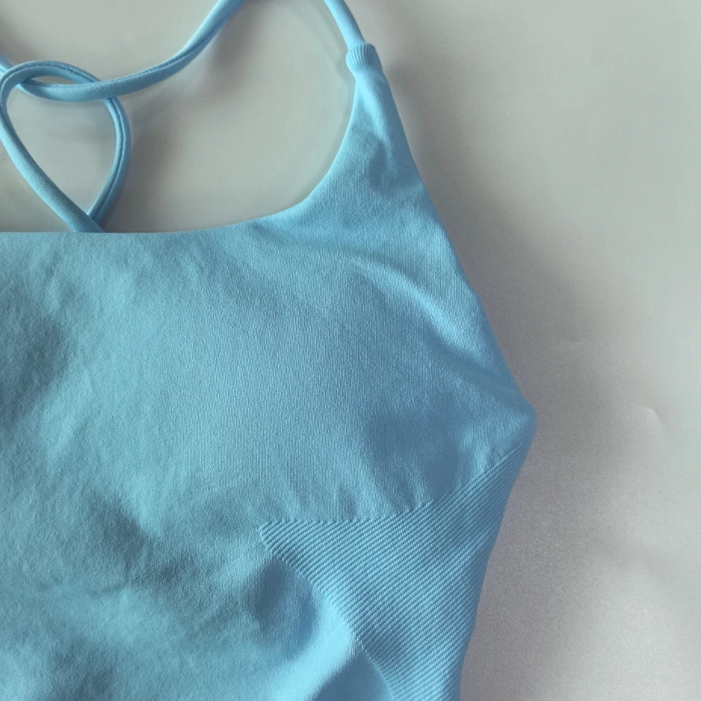 Pericic Twist Back Top Sexy Rückenfreies Gepolstertes Gym-Top Damen Yoga-Anzug Weste Eingebauter BH Activewear Atmungsaktiver Sport-BH Tanktops – Detail 8