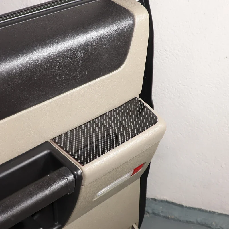 

Для Hummer H2 2003-2007: Наклейки на панель дверного подлокотника из мягкого карбона, аксессуары для интерьера автомобиля, 4 шт.