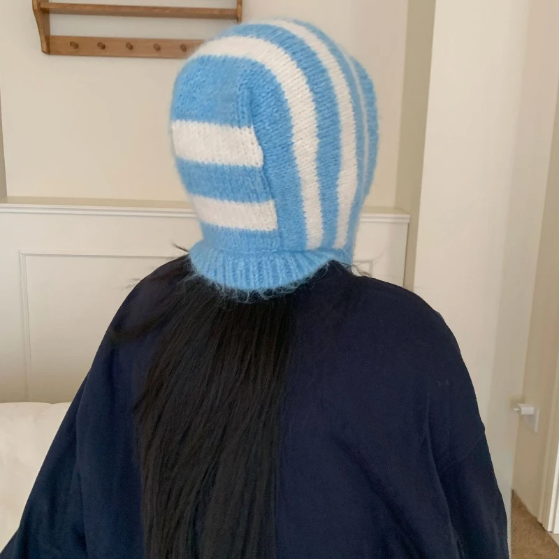 Koreanische Gestreifte Gestrickte Pullover-Bombermütze Winter Warmer Ohrenschutz Schal Integrierter Nackenschutz Sturmhaube für Damen – Detail 4