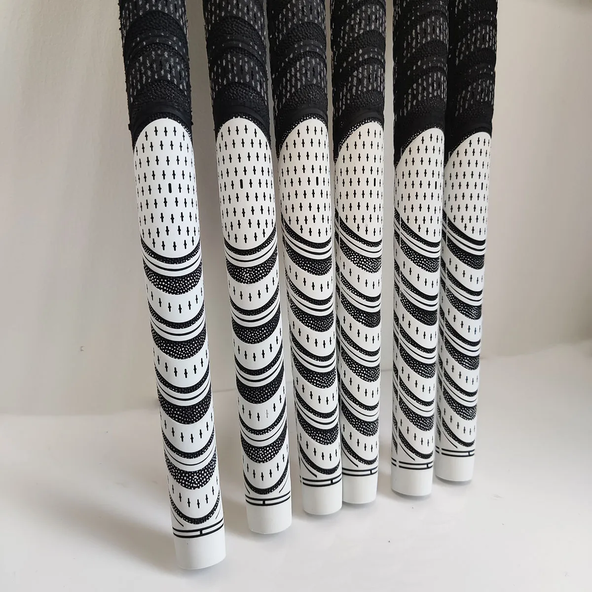 

Golf Grips Multi Compound Standard/Midsize Protector Golf Putter Grip Rubber Club Grip 13pcs/lot