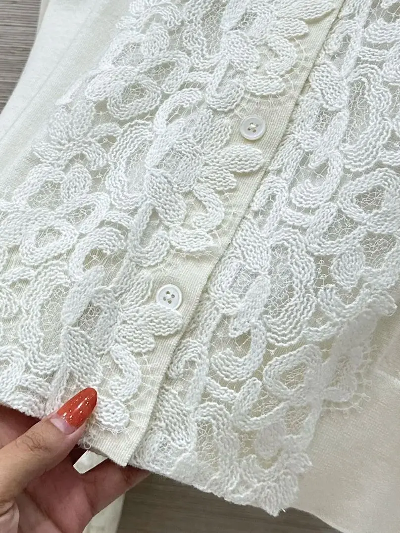 

Women Lace Embroidery Knitted Wool Cardigan V-Neck Elegant Slim Sweater