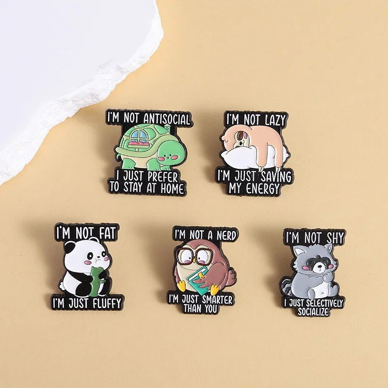Animal dos desenhos animados broche pinos bonito panda urso tartaruga preguiças pássaro carta eu não sou gordo apenas fofo esmalte corsage jóias acessório p