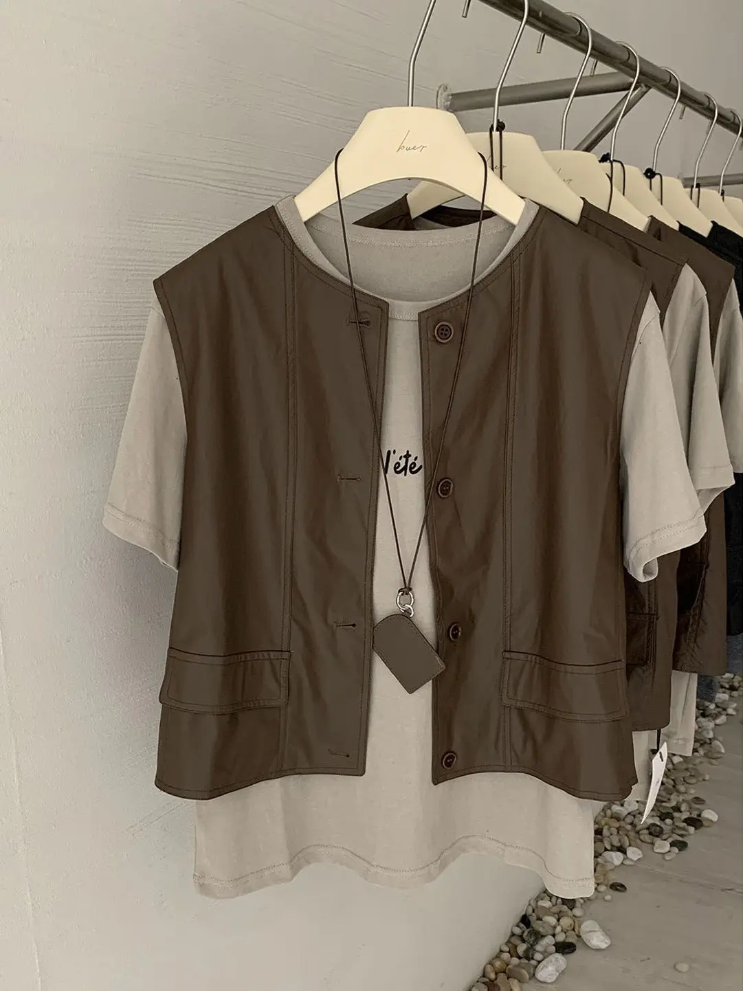 

Fashionable Sleeveless Vest Women's Summer 2026 New Item Super Versatile Layering Trendy Outerwear round Neck Single Button