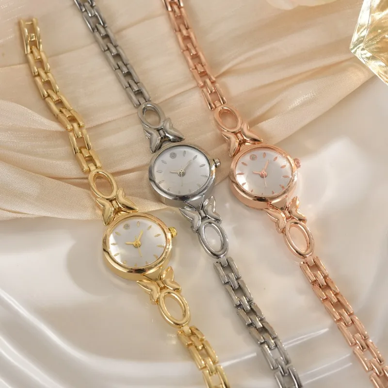 ساعات يد نسائية بسوار على شكل فراشة ساعة كوارتز رائعة من حجر الراين للسيدات ساعة يد بسيطة هدية على مدار الساعة