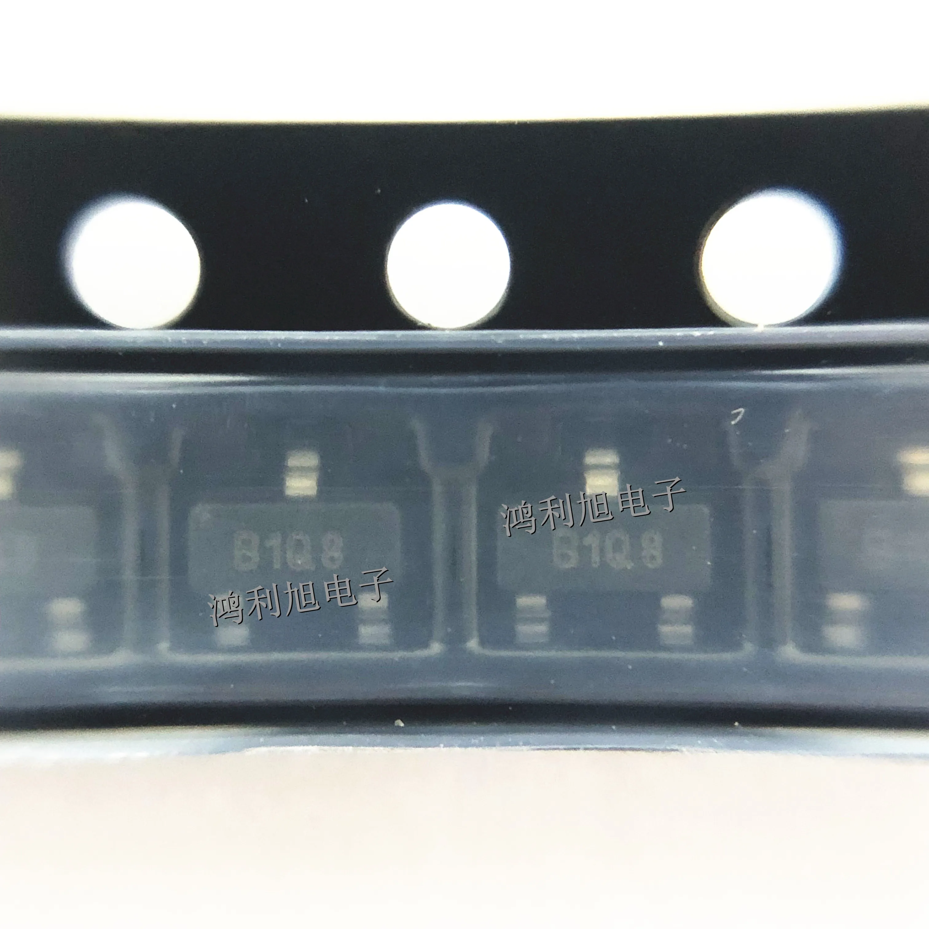 10pcs/Lot 11AA010T-I/TT 11AA010T-I SOT-23-3 MARKING;B1 EEPROM 1K 128X8 1.8V SERIAL EE IND Operating Temperature:- 40 C-+ 85 C