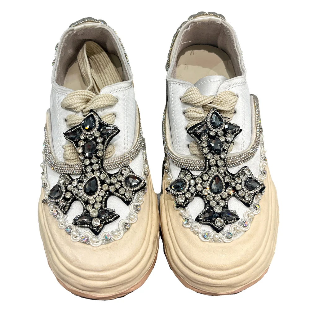 

Women Sneakers Satin Material Black Cross Crystals Decoration Round Toe Diamond Platform 3cm Silver Soft Shoes