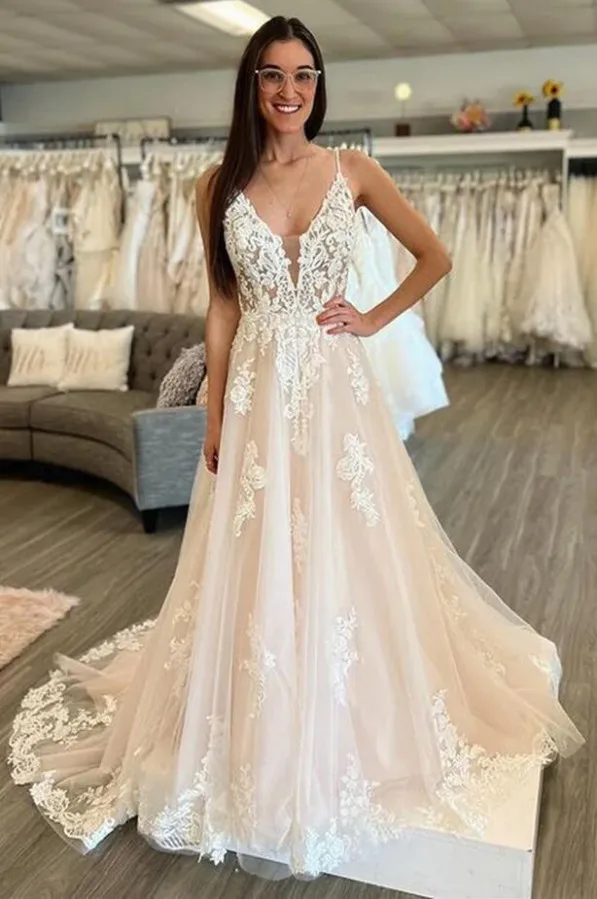 Customized Elegant A Line Women Wedding Dresses Spaghetti Straps Appliques Court Train Bridal Gowns Formal Occasion