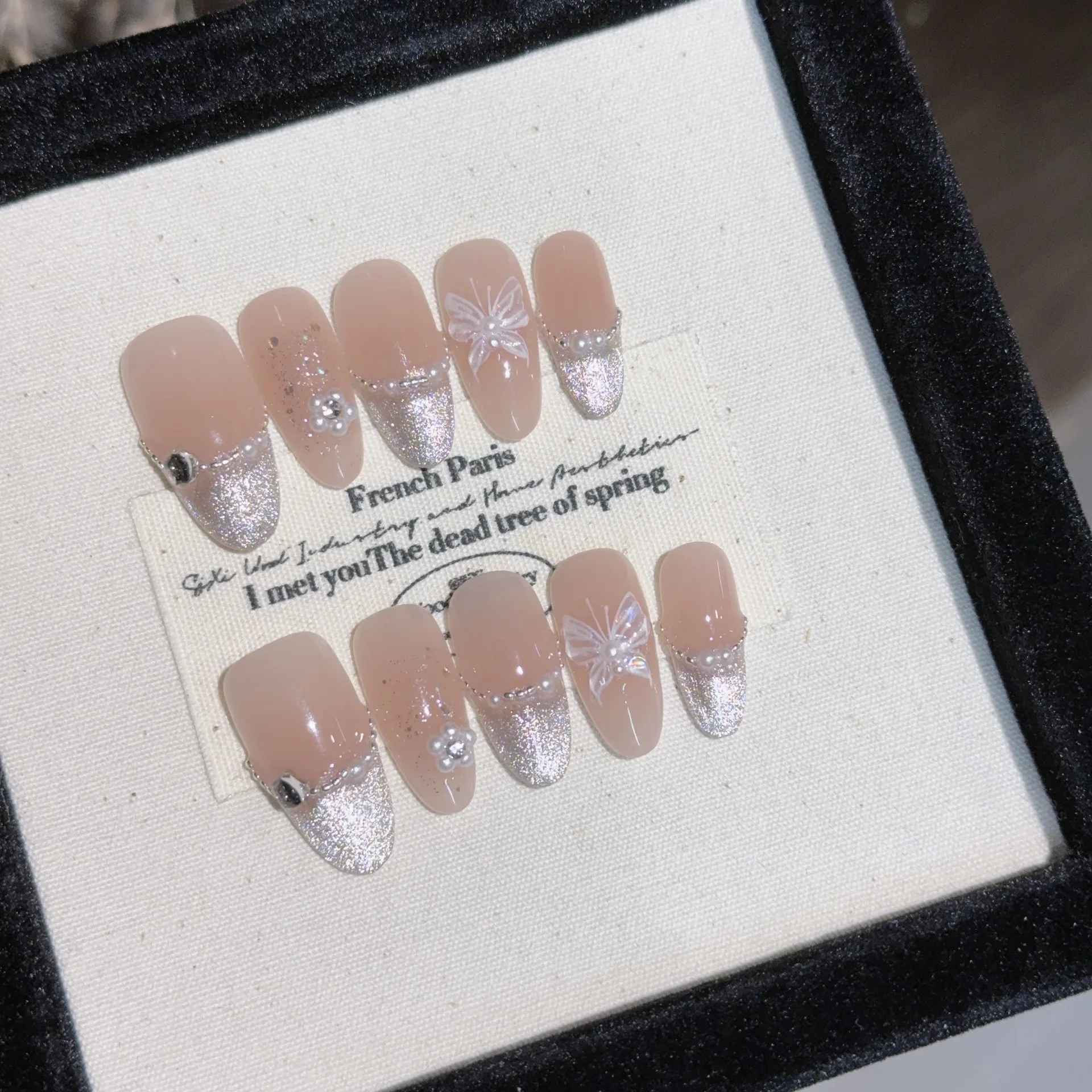 10枚入り ピンク ショートオーバル スイート ラブリー フェイクネイル 3Dフラワー キャットアイ アーモンド フレンチファッション アクリルネイル フルカバー つけ爪