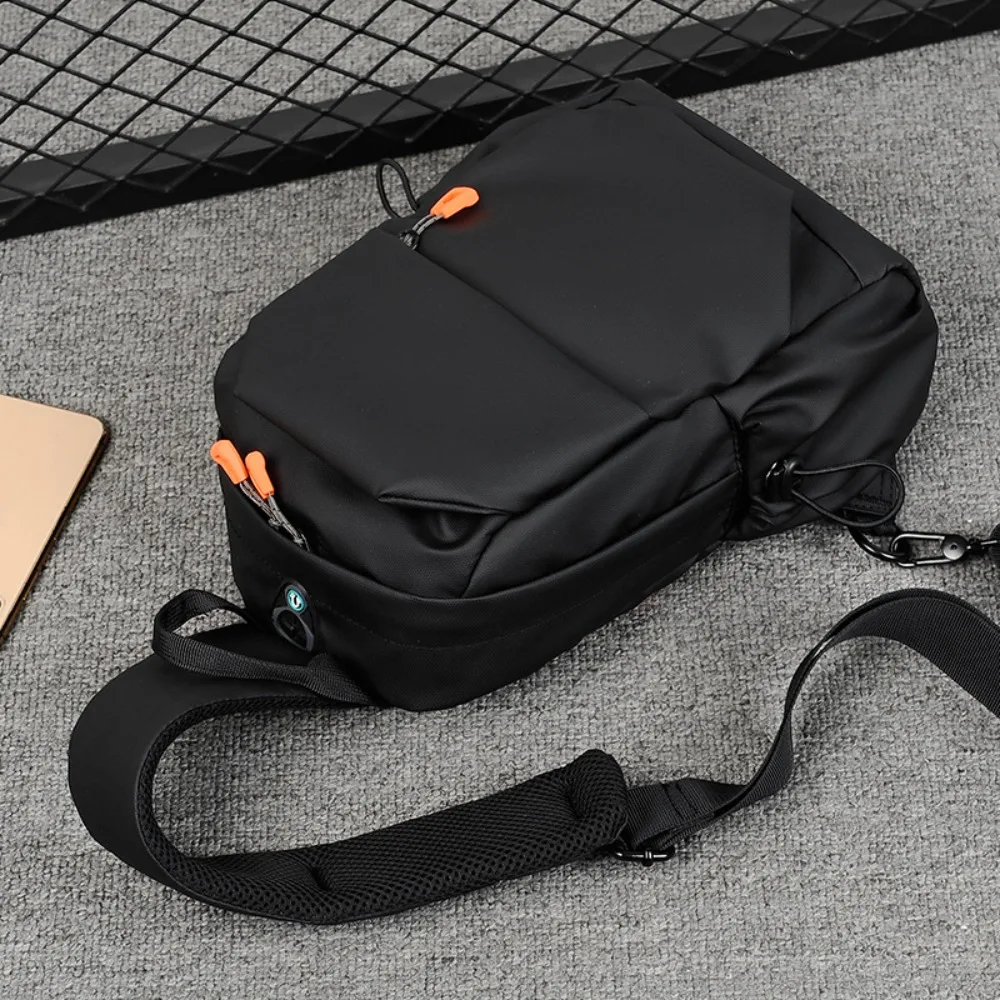 

Polyester Men's Chest Bag Magnetic Buckle Adjustable Strap Outdoor Shoulder Bag Large Capacity Breathable Sports Walking Bag