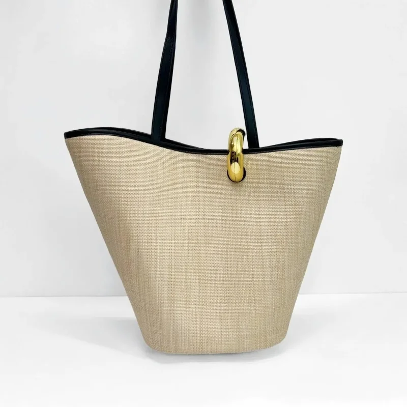 

2025 summer new women's straw weaving bag fashionable versatile fan bag casual beach vacation shoulder bag