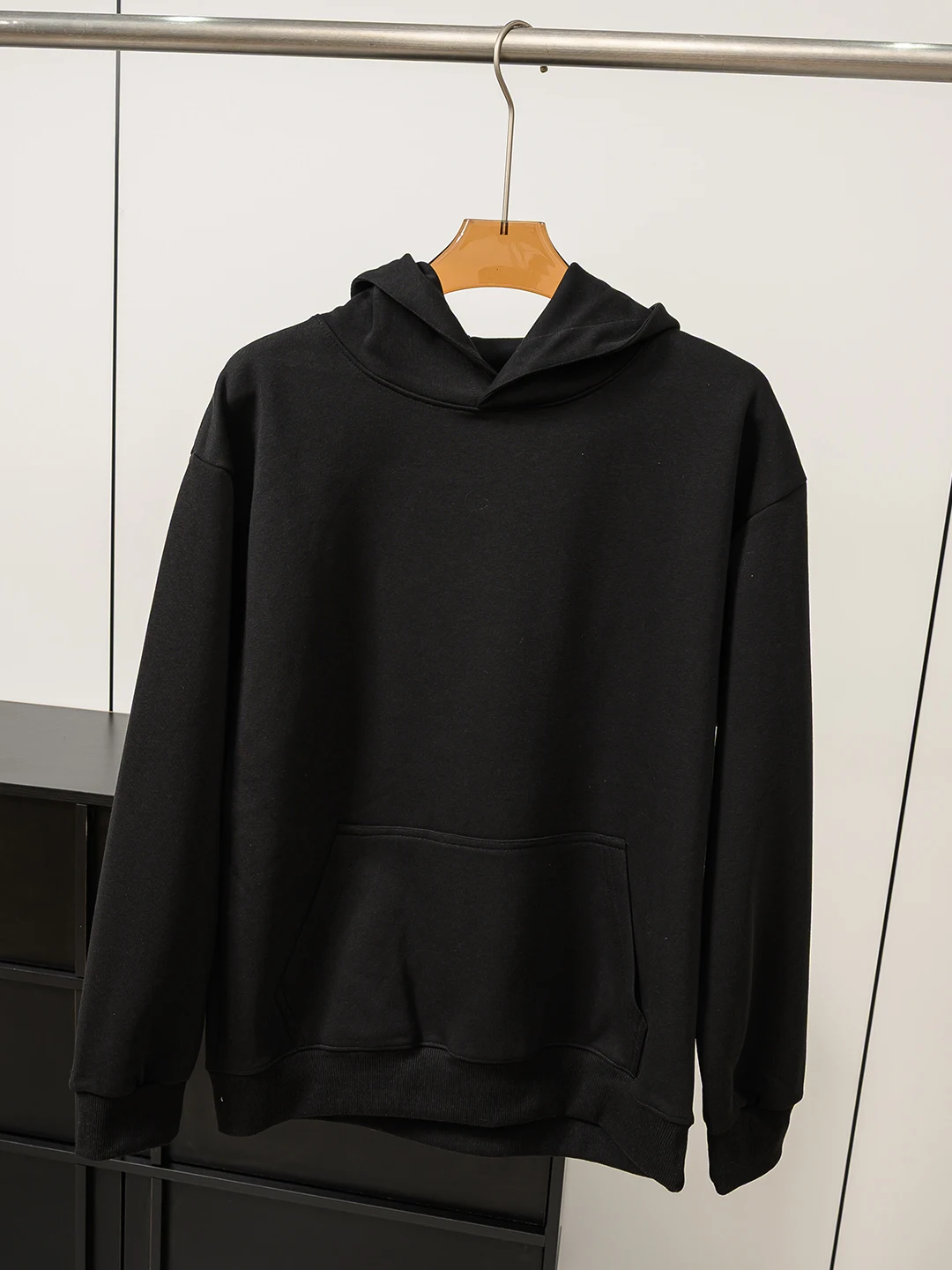 

Soft Comfortable Men's Spring Long Sleeve Hoodie Loose Fit Pure Color Casual Style Warmth Retention Micro Stretch Short Length
