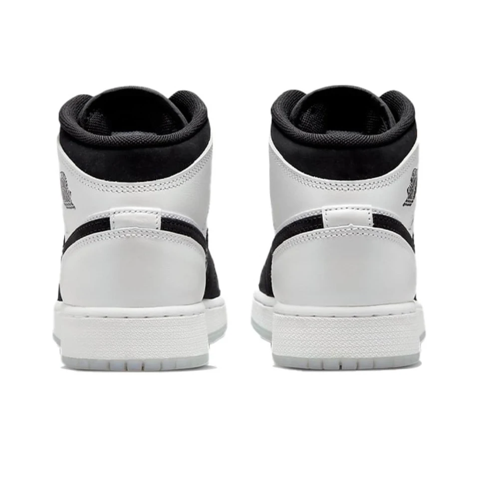 Оригинальные женские классические баскетбольные кроссовки Air Jordan 1 Mid \'Oreo\'Black и White, размер GS, в стиле ретро