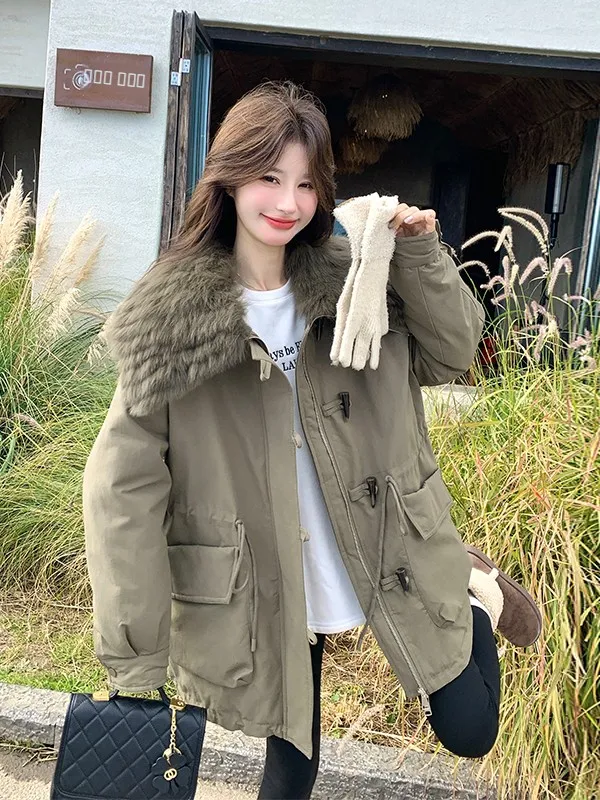 

Утепленная зимняя женская куртка-пуховик с длинными рукавами, на молнии, в стиле милитари, с большим меховым воротником, для повседневной носки и работы