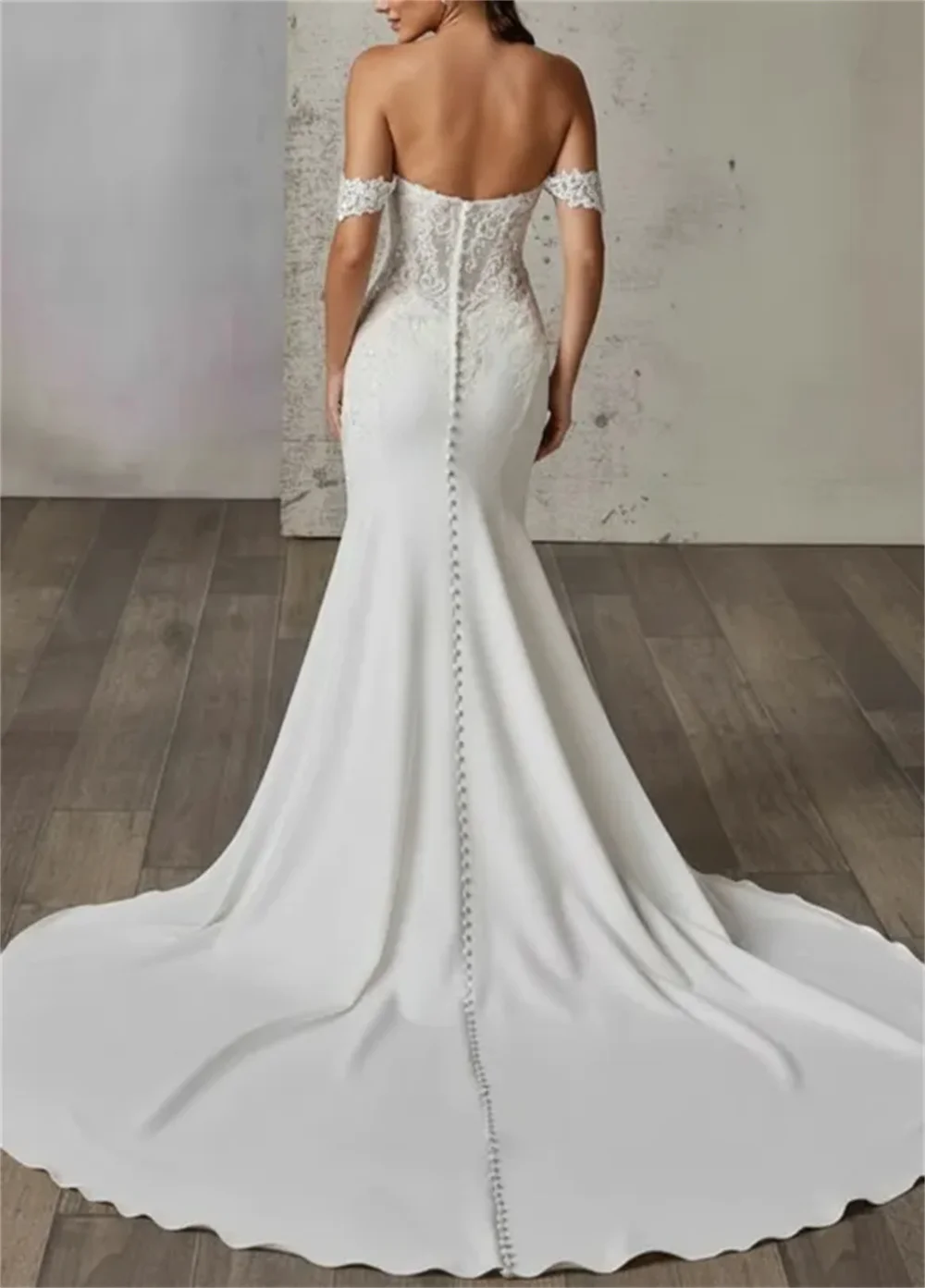 wedding dressLuxurious satin fitted A-line fishtail V-neck wedding dress bridal gown wedding dressсвадебное платье