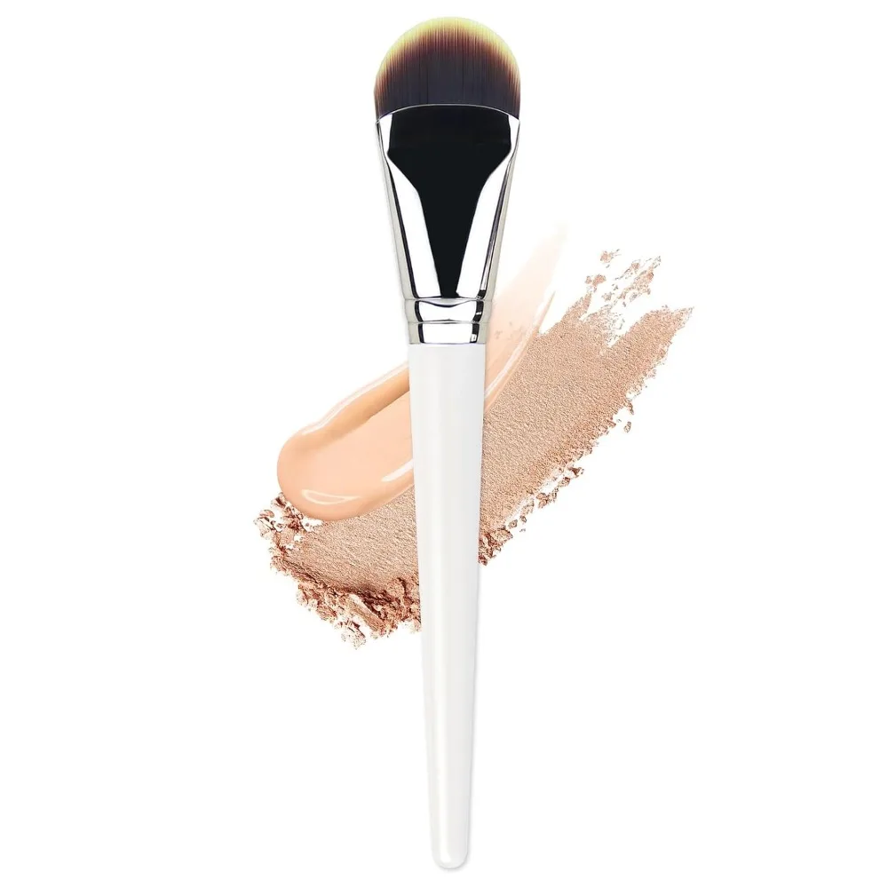 Soft Synthetic Brush for Seamless Liquid & Cream Foundation Application