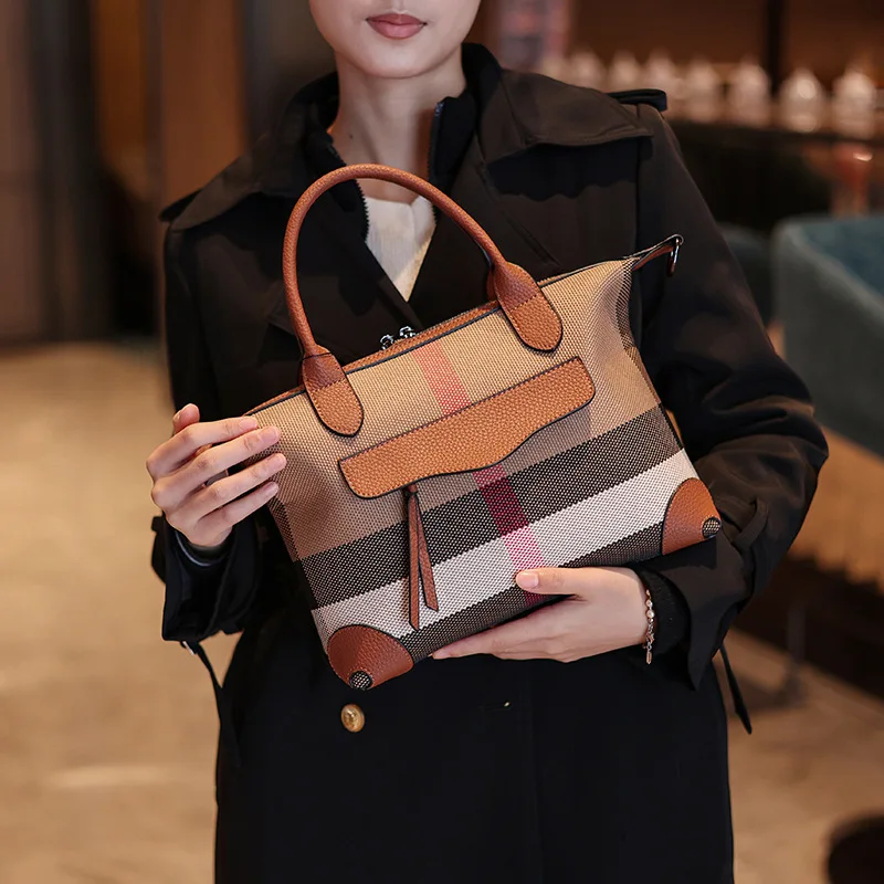 Luxury Designer Popular Trendy Leather Diaper Bags for Women Elegant Minimalist Large Capacity Crossbody Tote Bag Classic
