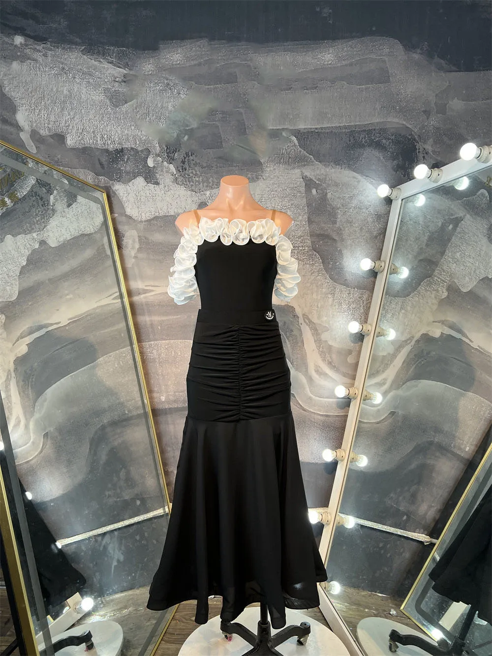 

Practice Clothes Long dress suit Flamenco Skirt Sling Waltz dress high quality Sleeveless Flower Decoration Dance Top