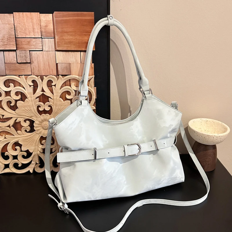 

Korean Minimalist Retro Shoulder Bag Elegance Large Capacity Tote Bag With Belt Buckle Simple Versatile Multi-functional Handbag