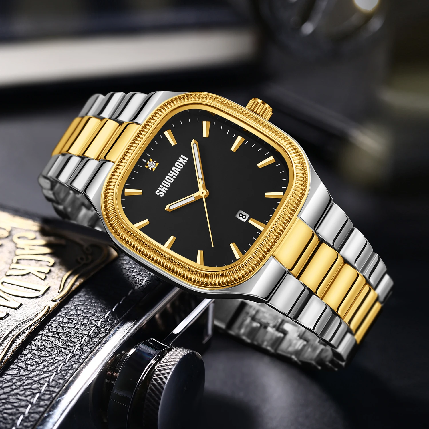 Simple and Stylish Calendar Display Stainless Steel Strap Men's Watch