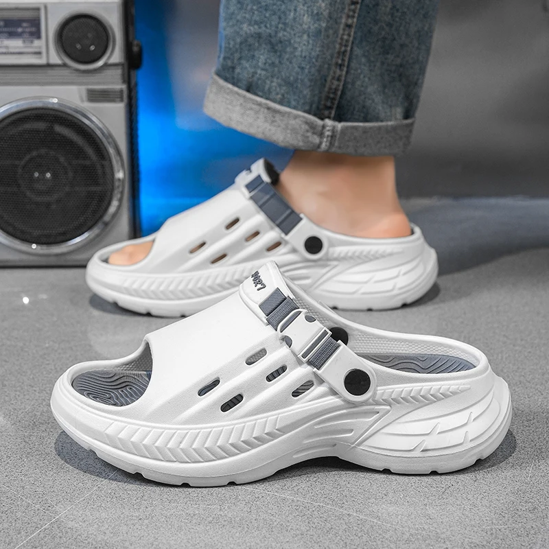 

A Pair of Popular Summer Clogs, Non-Slip, Breathable, Thick-Soled, Closed-Toe, Height-Increasing, Suitable for Both Men and Women, Couple's Beach Shoes