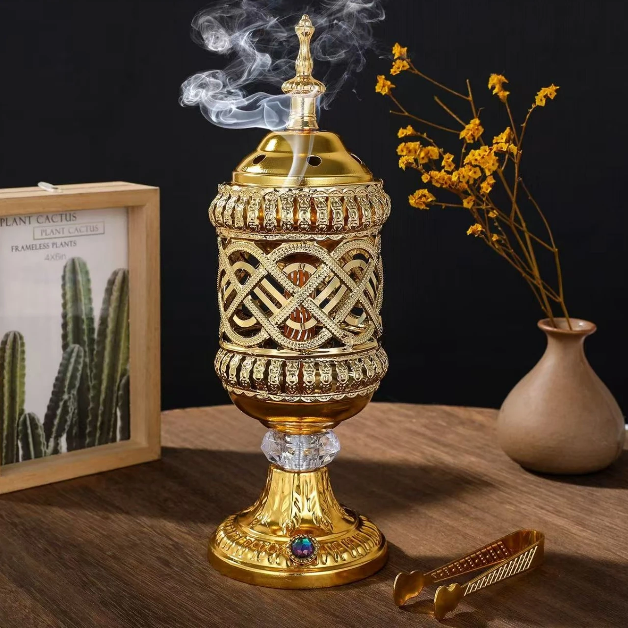 

Middle Eastern Golden Incense Burner,Metal Striped Arabian Living Room Home Decorative Vintage Incense Holder Candle Holder