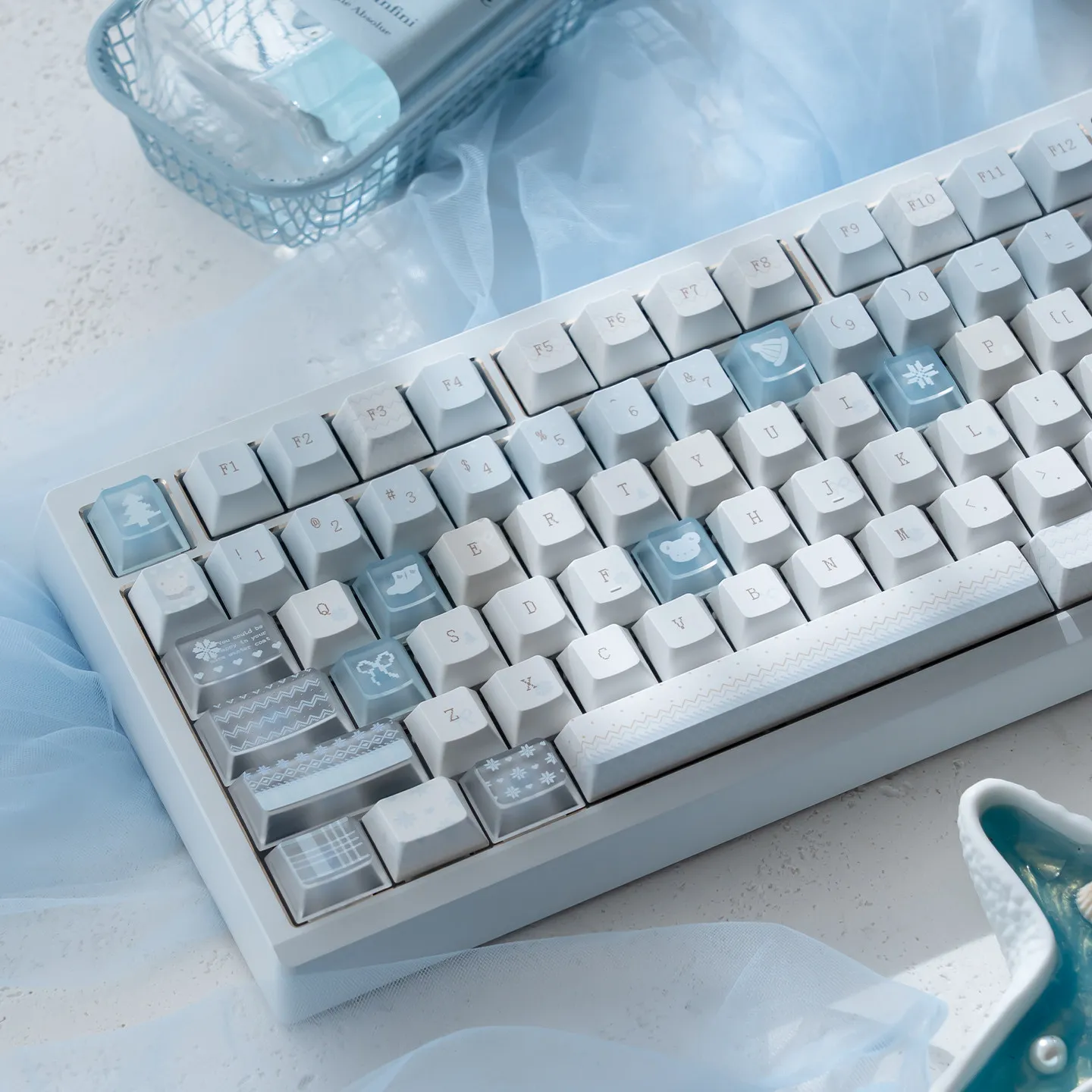 URE Winter Letter Keycaps Dye Sub Cherry Profile PBT PC Keycaps Blue Custom Key Caps For MX 64 68 87 96 104 Mechanical Keyboard