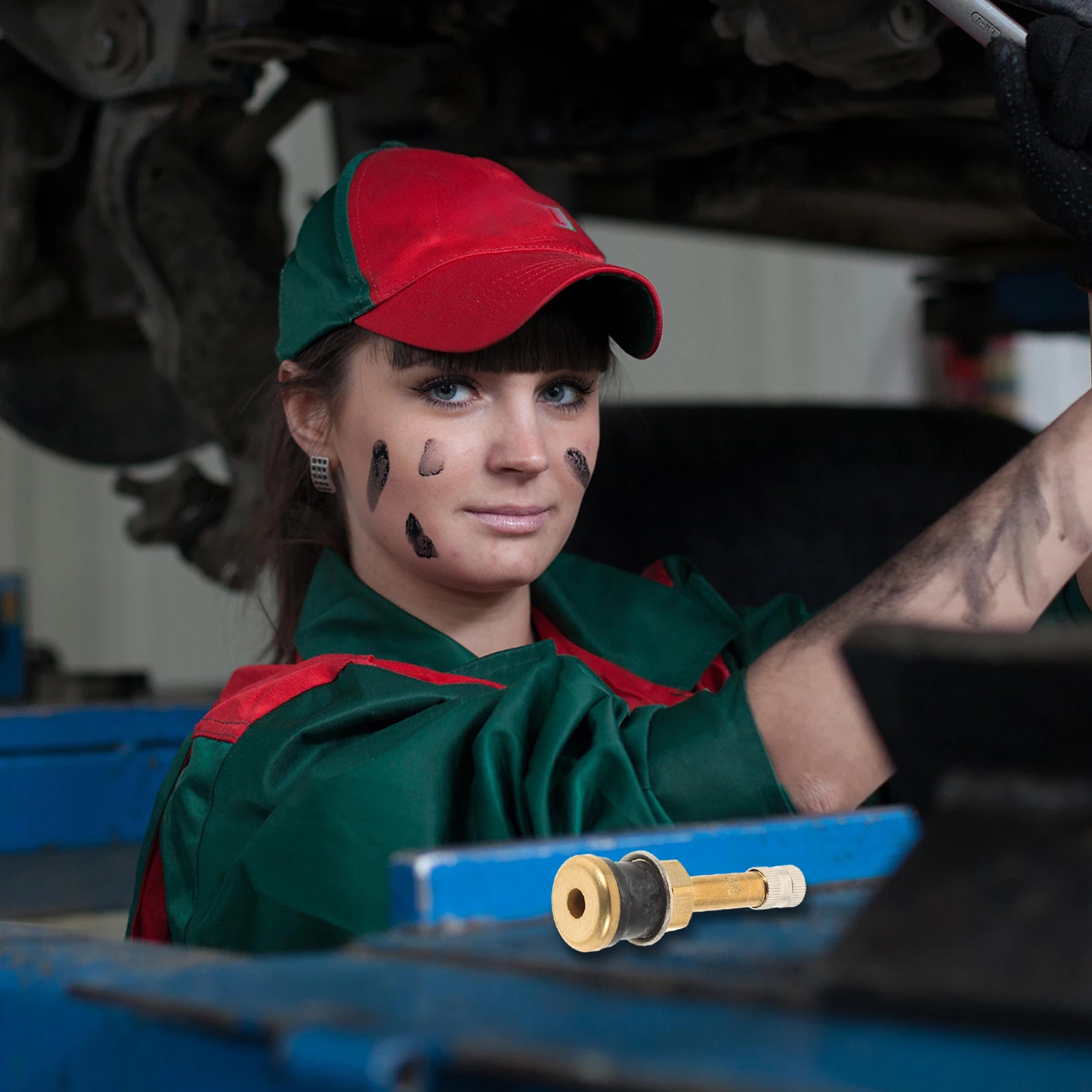 

Tubeless Tire Valve Stems Copper Vacuum Valves for Truck Bus Tires Durable Reliable Anti Wear Sealing Performance