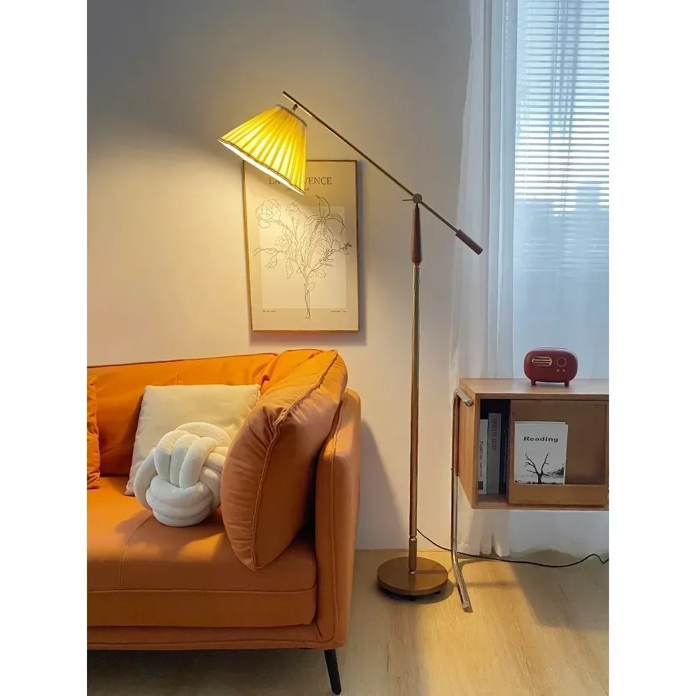 

-French Retro Floor Lamp, Antique American Design, Light Luxury, Log Style, Living Room, Bedroom, Rocker Reading, Fishing Lamp