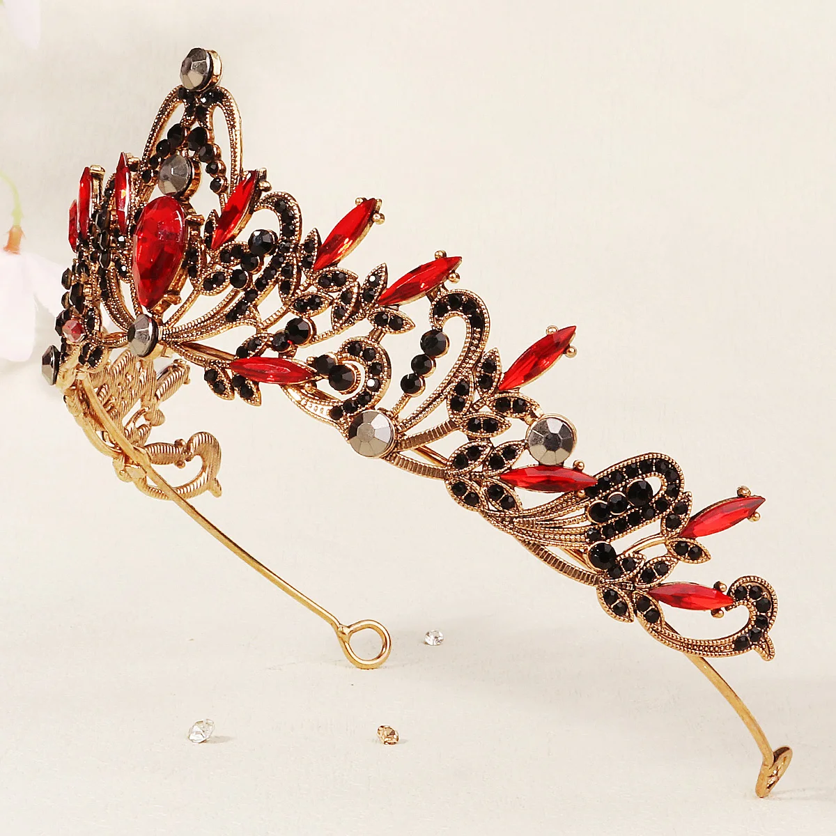 Halloween Vintage Prinzessin Königin Dunkle Krone Kopfbedeckung Kristall Tiara Für Frauen Rote Krone Haar Kleid Zubehör Schmuck – Detail 3