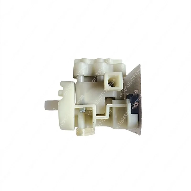 Valvola di commutazione rotativa a vapore per macchina da caffè