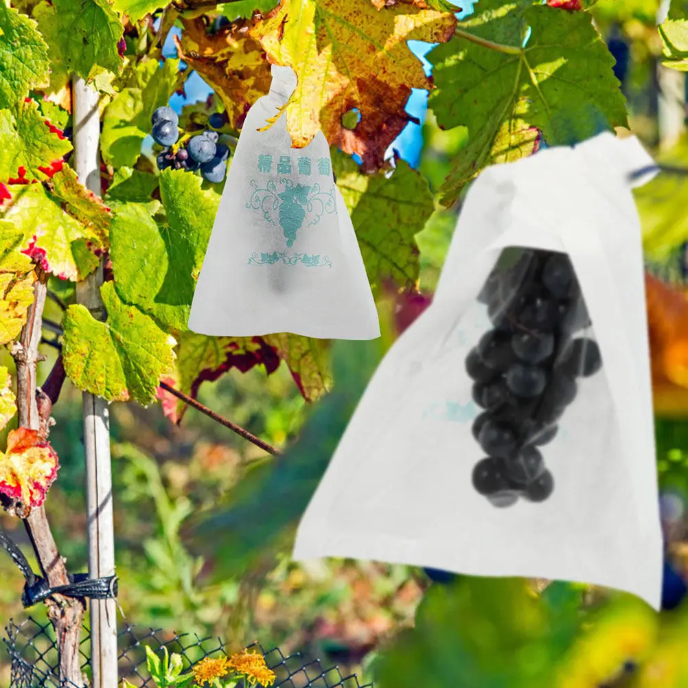 50Pcs Grape Protection Paper Nursery Bags Waterproof Mothproof Grow Bags Breathable Fruit Packing Orchard Supplies