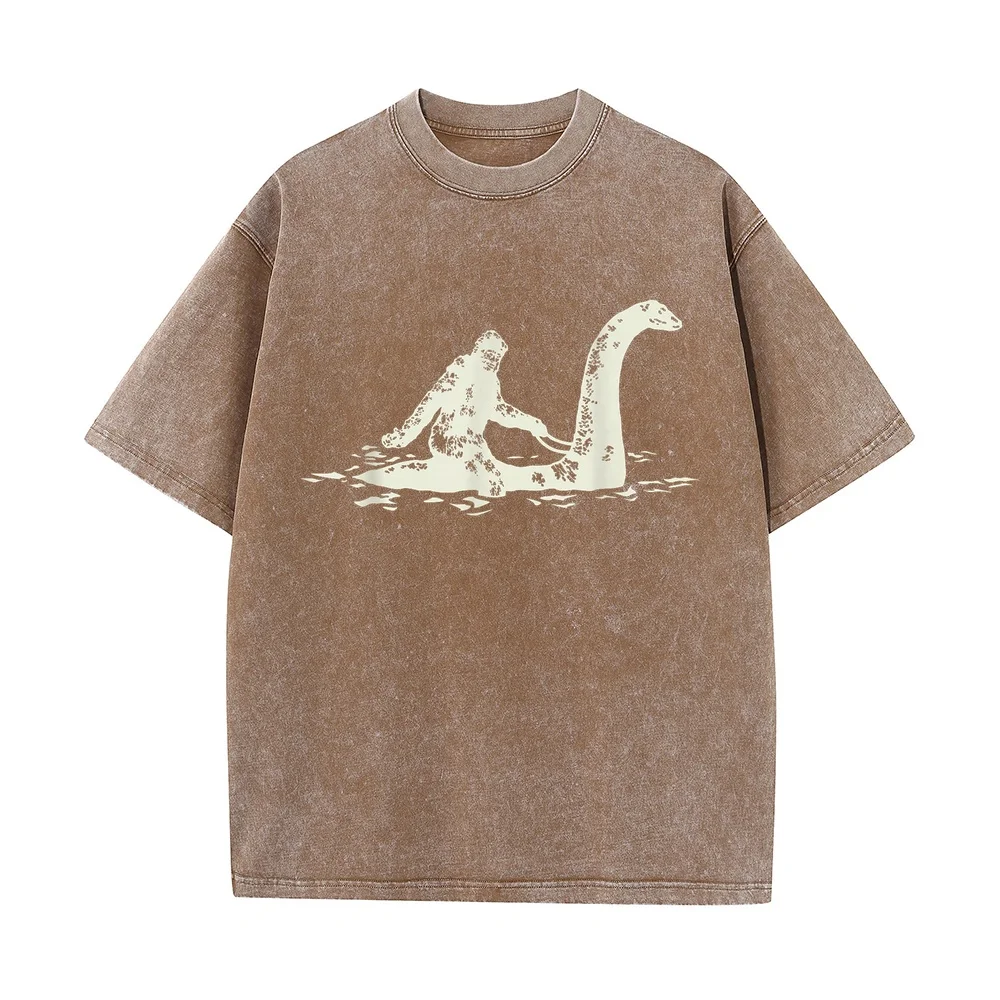 Bigfoot Sasquatch Riding The Loch Ness Monster Funny,Short Sleeve T-Shirt Y2k Clothes 티셔츠 Short Tee Summer Big Tall Cotton T