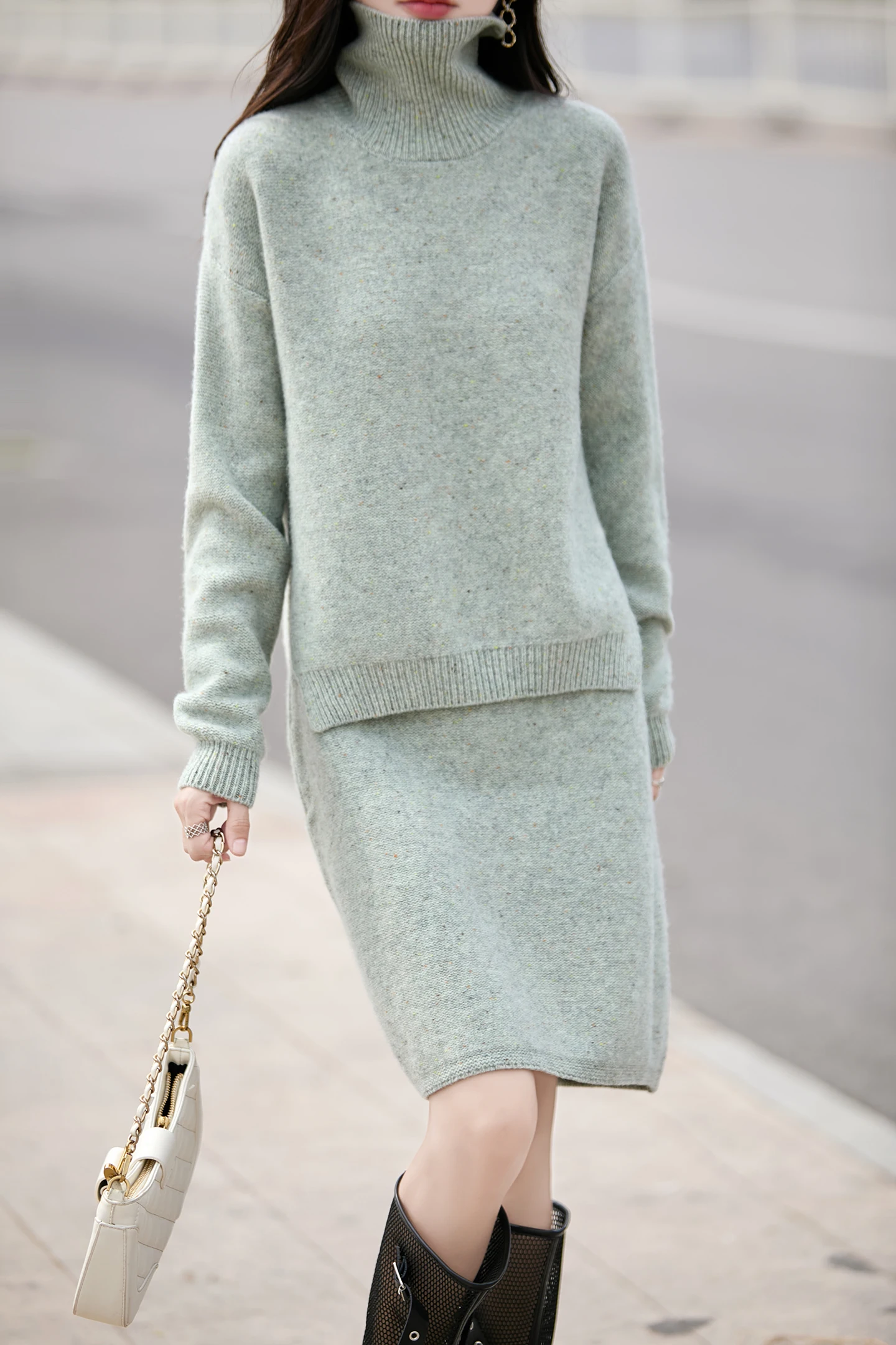Autumn And Winter New Pure Wool Half-Turtleneck Suit Women's Seven-Needle Padded Sweater With Colored Yarn Sweater