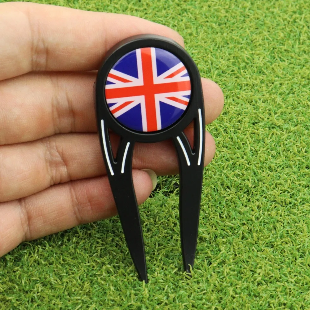 Magnetic Golf Green Fork Portable Multifunctional Golf Ball Fork Zinc Alloy 4 in 1 Golf Ball Marker Clean The Lawn